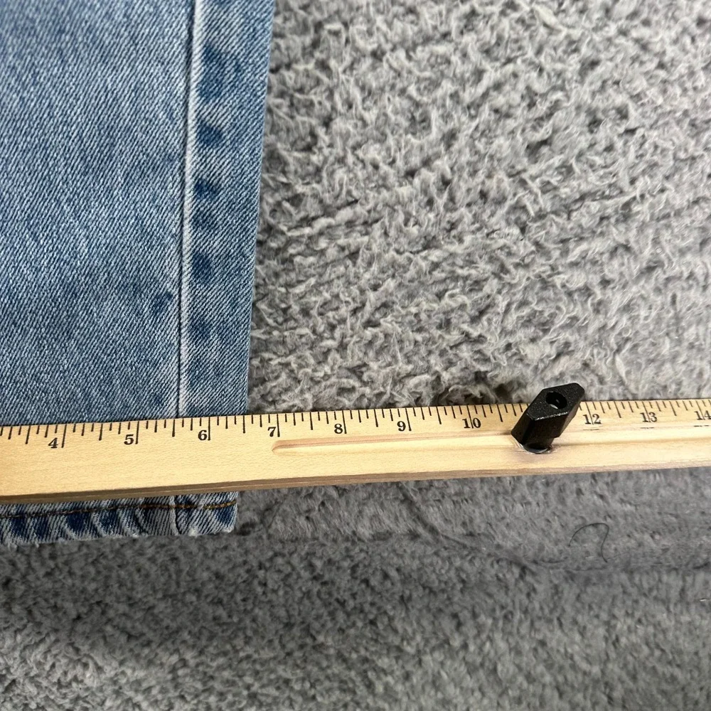 Vintage Levi's 550 Jeans Womens 32x32 Blue Cotton Denim Tapered Relaxed Workwear